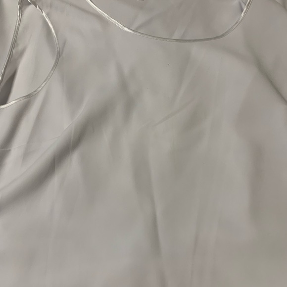 Skirt and shirt - Picture 4 of 6